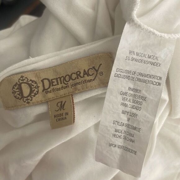 Democracy Embroidered High-Low Hem Drop Sleeve Top M - Picture 9 of 10